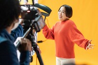 CM撮影中のゆりやんレトリィバァ。