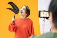 CM撮影中のゆりやんレトリィバァ。