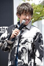 EXITりんたろー。