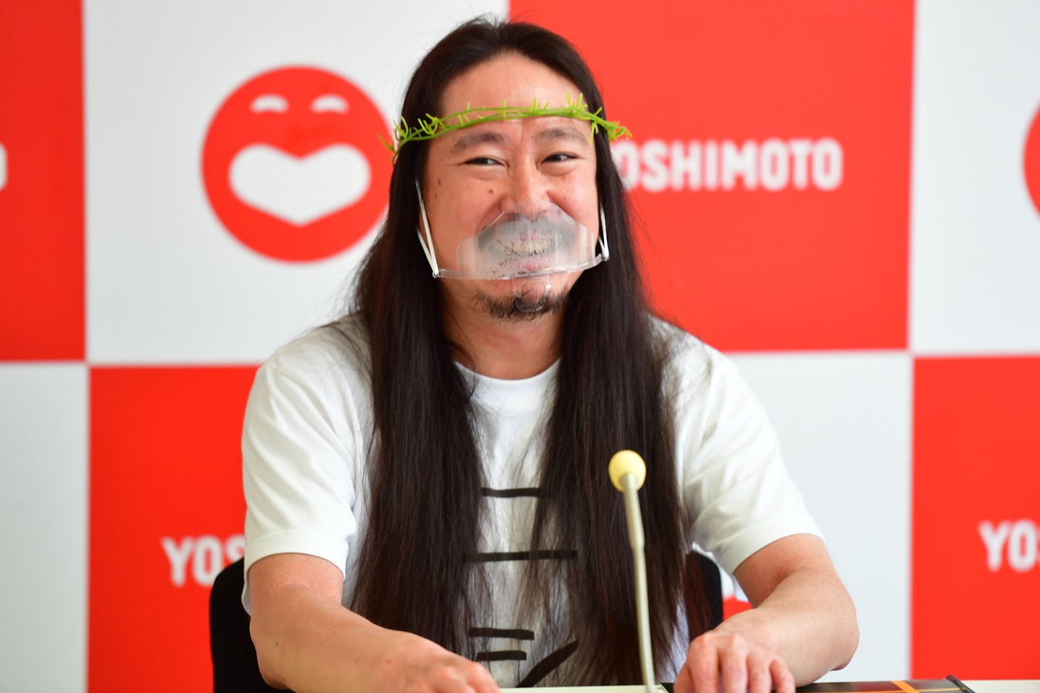 笑い飯・西田