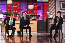 左からさまぁ～ず、内村光良。(c)日本テレビ