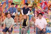(前列左から)ハナコ岡部、ラランド・サーヤ、マヂカルラブリー村上、(後列左から)トンツカタン森本、令和ロマン・高比良くるま。(c)テレビ朝日