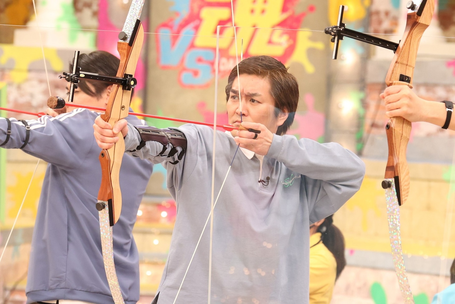 平成ノブシコブシ徳井と吉村（左）。(c)フジテレビ
