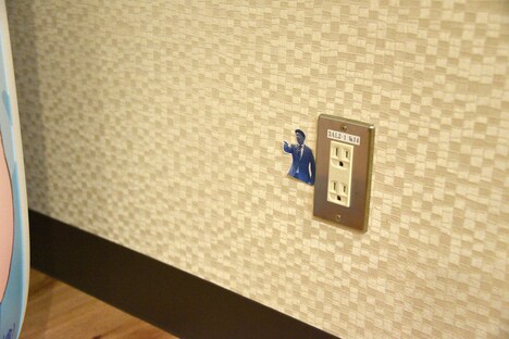 会場のいたるところに貼られていた“隠れ佐古”。