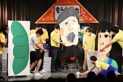 「イートザ枝豆」の機械不良により、ごちゃごちゃっとした場面。