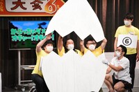 「かぶっちゃダメよ！オギャー！オギャー！」で3人いっぺんに挑戦させられるニッポンの社長ケツ、ロバート秋山、ロバート馬場。