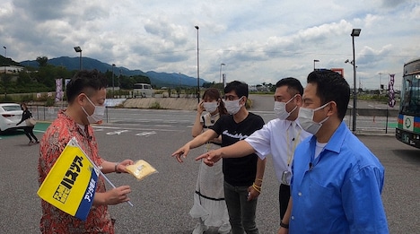 「アンタの地元でバズ旅」のワンシーン。(c)読売テレビ