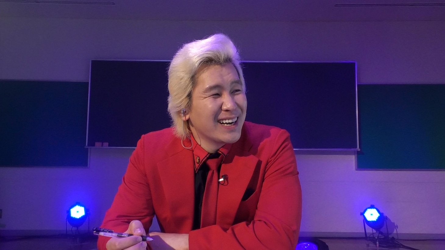 「カズレーザーvs.NHK高校講座」より。