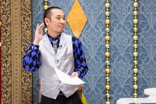 ウエストランドの漫才をアレンジする千鳥・大悟。