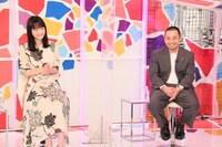 佐々木希と千鳥・大悟。(c)フジテレビ