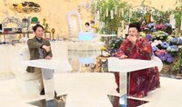 有吉弘行とマツコ・デラックス。(c)テレビ朝日