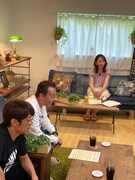 「紙とさまぁ～ず」より。