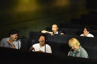 （前列左から）アルコ＆ピース、三四郎・相田と、ラブレターズ（後列）。