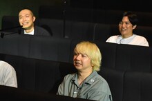 三四郎・相田とラブレターズ（後列）。