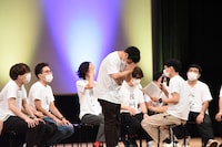 反省会の反省をするすゑひろがりず南條。