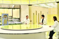 （左から）かまいたち山内が声を担当するキャラクター・かねいたち、ハライチ澤部、かまいたち濱家、3時のヒロイン福田。(c)フジテレビ