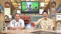 三四郎・小宮のVTRに爆笑するスタジオの千鳥。(c)ABCテレビ