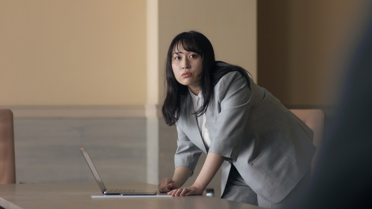 丸山礼「宇宙人ジョーンズ」CMで役所広司や杉咲花にツッコミ入れる