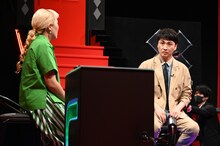 左から丸山桂里奈、アンジャッシュ児嶋。(c)読売テレビ