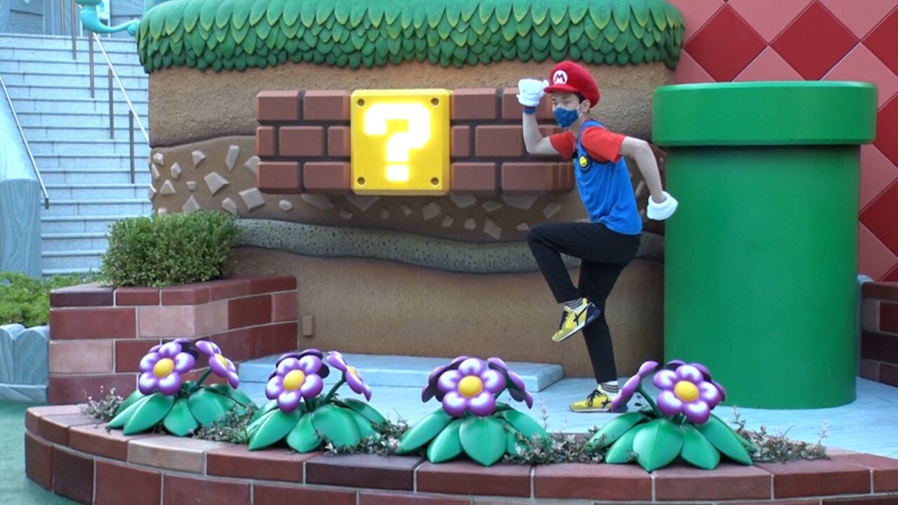 マリオに扮するかまいたち濱家。