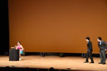 日本のYouTuberフガちゃんに出会う溜口とタッカーノ。