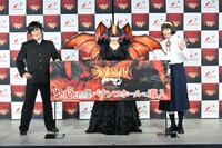 左から流れ星☆ちゅうえい、デヴィ夫人、流れ星☆TAKIUE。