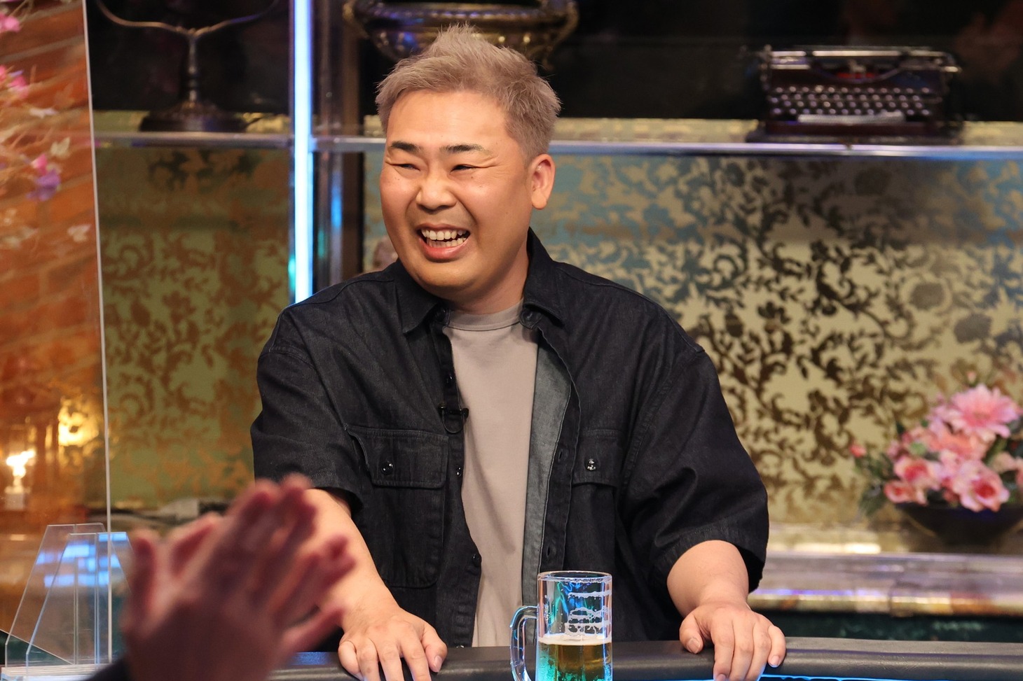フットボールアワー岩尾 (c)フジテレビ