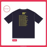 「笑い飯の漫才天国～結成20+1周年記念ツアー」のTシャツ（ネイビー）。