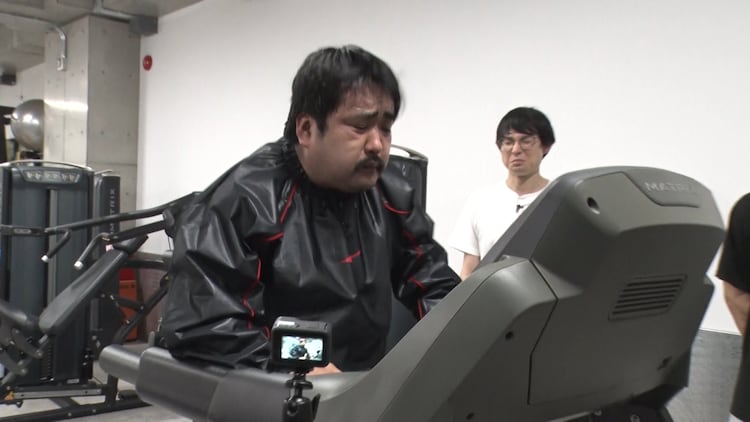 鈴木もぐらの靴を"激臭シューズ"にすり替え「ダマされた大賞」今夜 - Vimarsana News
