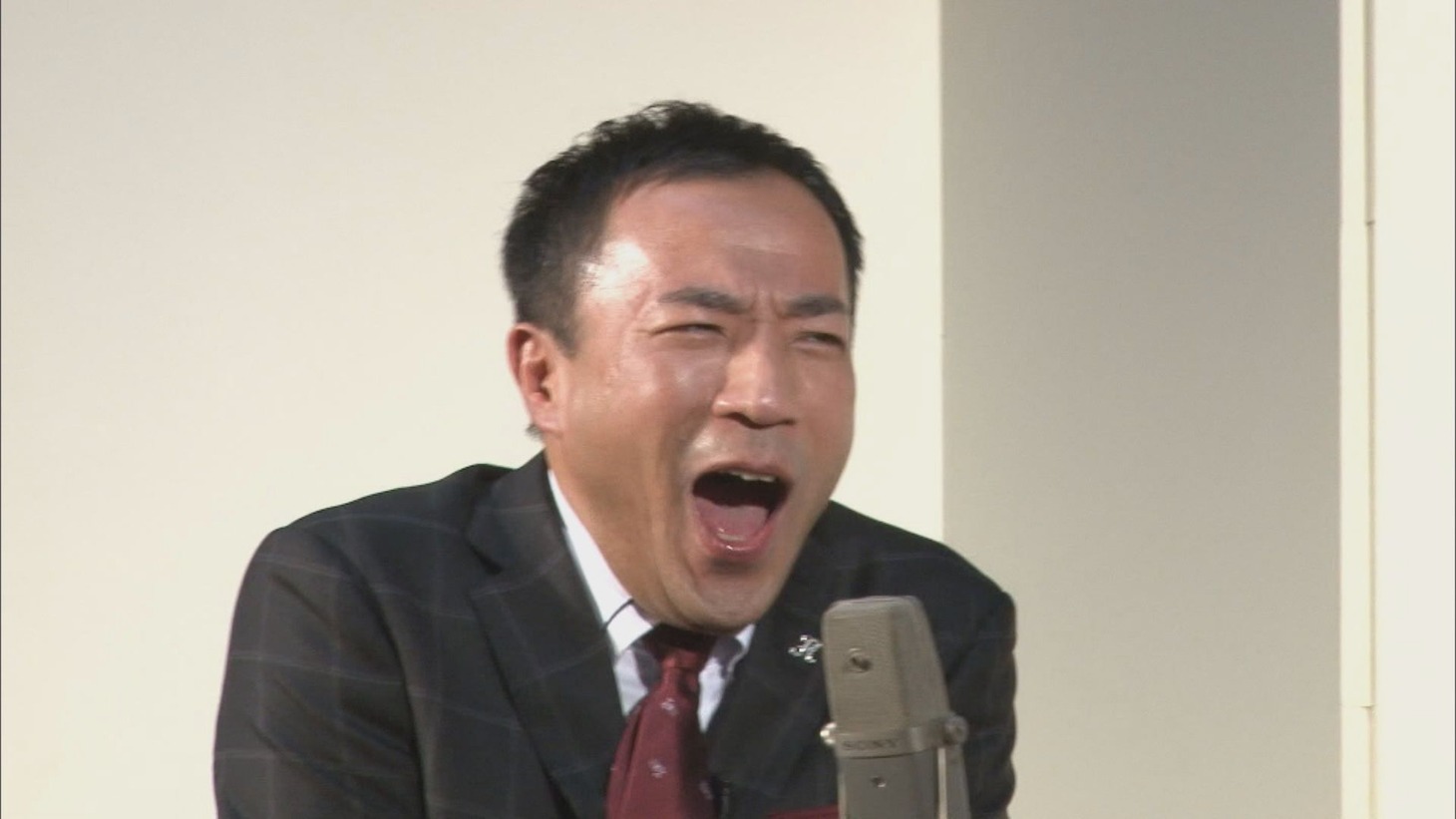 「最強のネタ」を披露するナイツ塙。