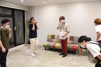 玉さんが高佐さんを「クニさん」と呼んだ場面。