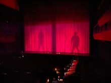 本番のオープニングの様子。（撮影：ザ・ギース高佐さん）