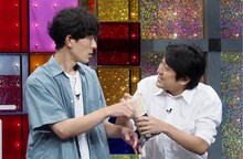 ネタを披露するジグザグジギー。