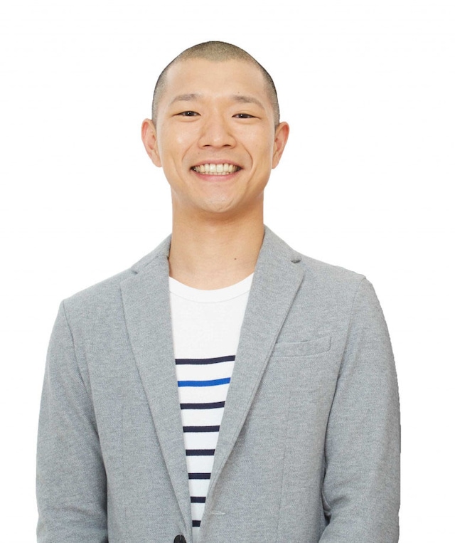 結婚を発表した今井らいぱち。(c)吉本興業