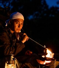 「ヒロシの日めくり 人生、ソロキャンプ」より。