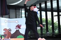 被り物が落ちようが構わないもう中学生。