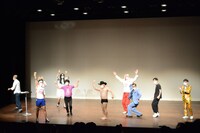 オープニングの様子。