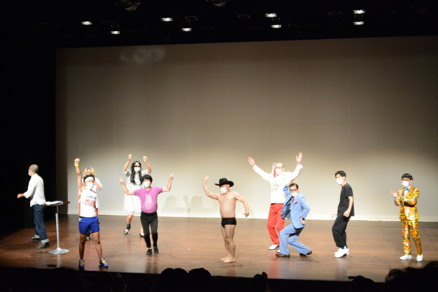 オープニングの様子。