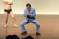 イワイガワ・岩井ジョニ男の「夏は麺つゆに金玉ちゃぽん」。