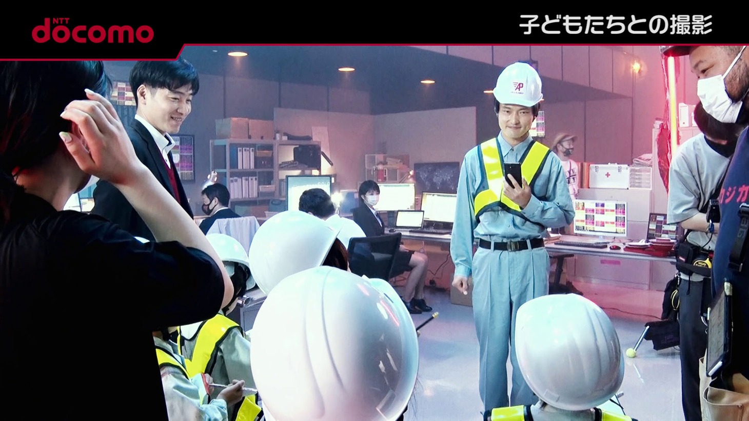Web CM「ドコモの社会科見学」編の撮影の様子。