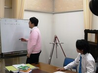 アップデート会議の様子。(c)TBS