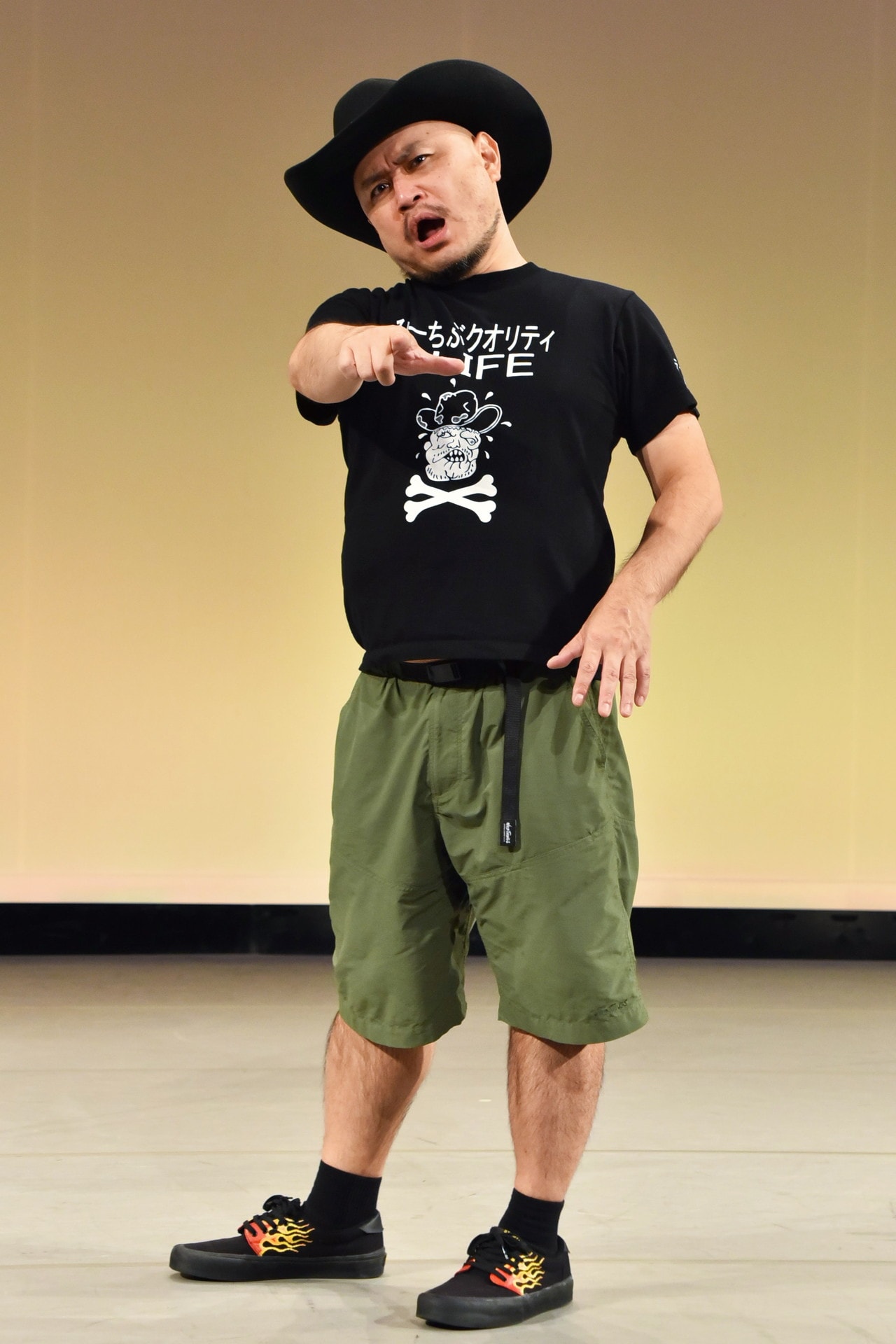 ハリウッドザコシショウ「クレイジーショーの始まりやん！」2年ぶり単独ライブでシュー