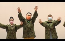 （左から）佐竹桃華、アンタッチャブル山崎、若槻千夏。(c)フジテレビ