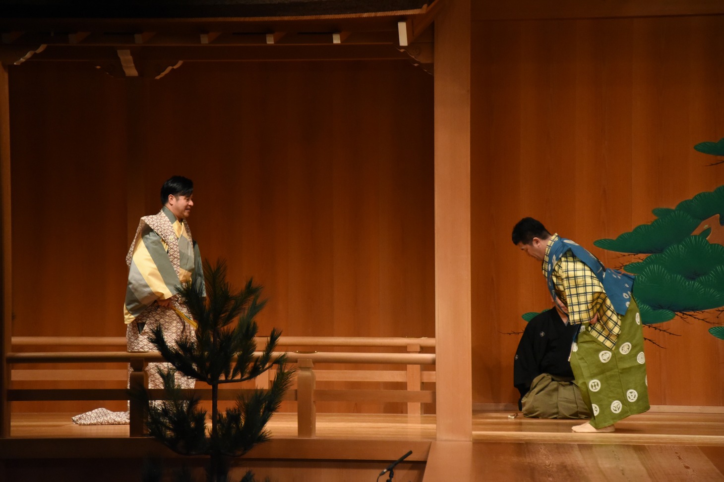 「口真似」のひと幕。