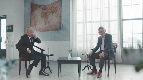 松本人志と庵野秀明。(c)2021 YD Creation