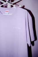 「KIPPU de TROUBLE」Tシャツ（ライトパープル）