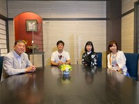 左から石破茂、ヤナギブソン、ハイヒール。(c)読売テレビ