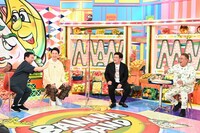 かまいたちとサンドウィッチマン。(c)TBS