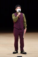 「歌ネタ王決定戦2021 FINAL」大阪会場のMCを務めたヤナギブソン。