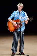 お見送り芸人しんいち